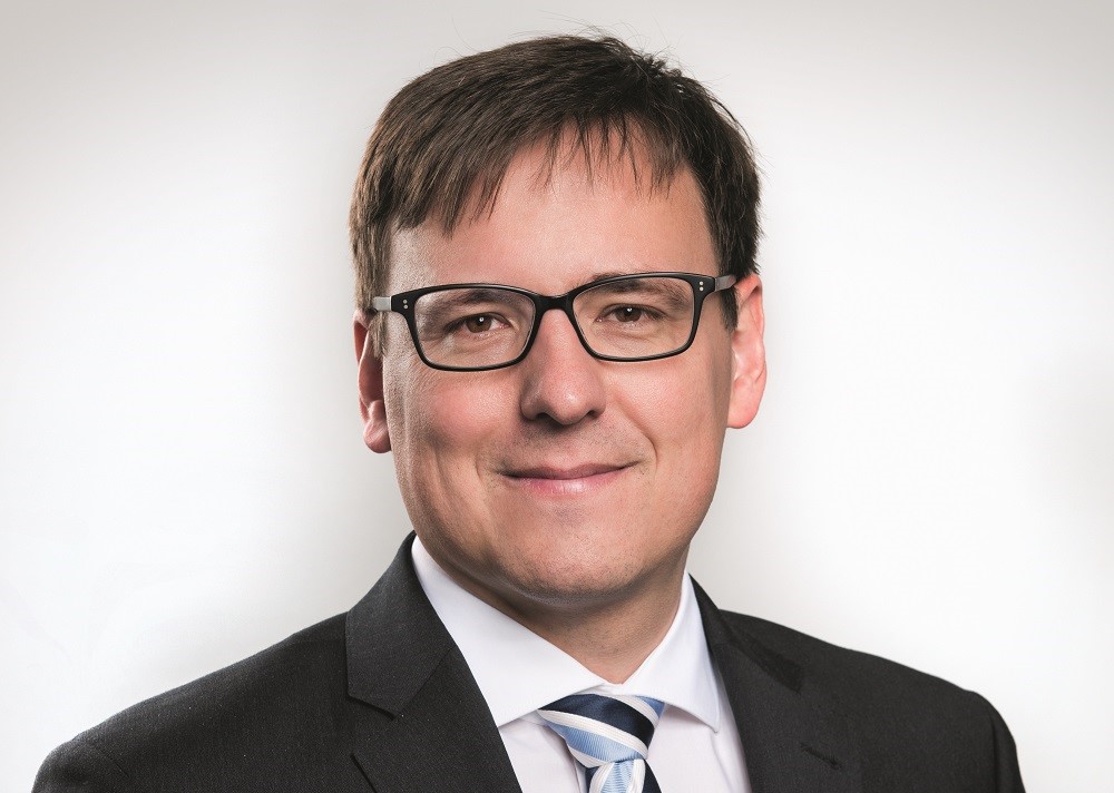 Daniel Bauer Schutzgemeinschaft der Kapitalanleger e.V. Vorstand Porträt auf weißem Hintergrund