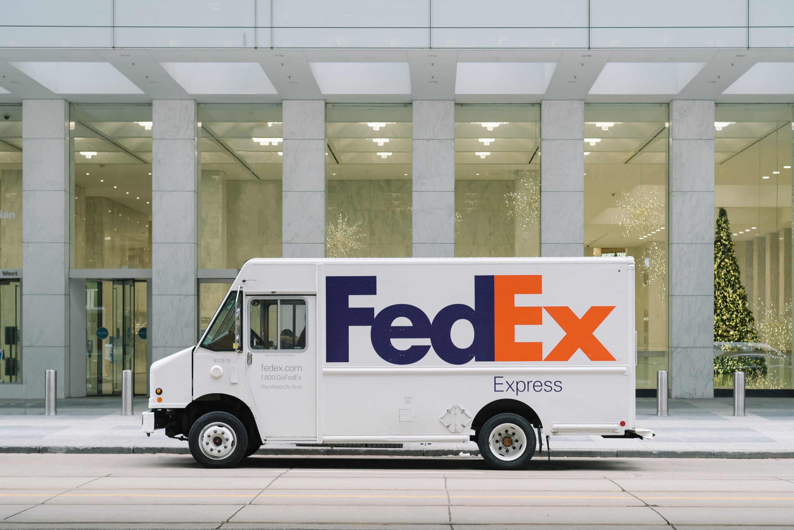 FedEx-Lieferwagen