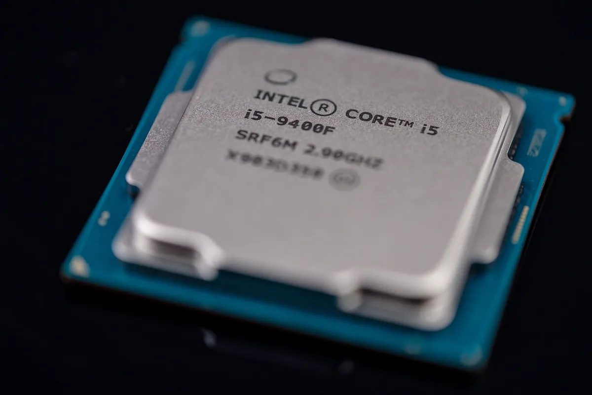 Intel Aktie Fusion Verkauf