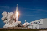 Eine startende SpaceX-Rakete.